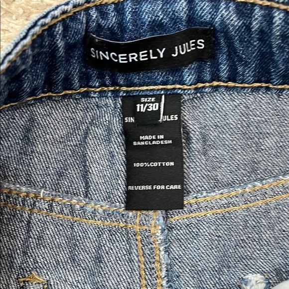 Sincerely Jules Distressed Denim Frayed Hem Shorts - Size 11 / 30 - Picture 2 of 9